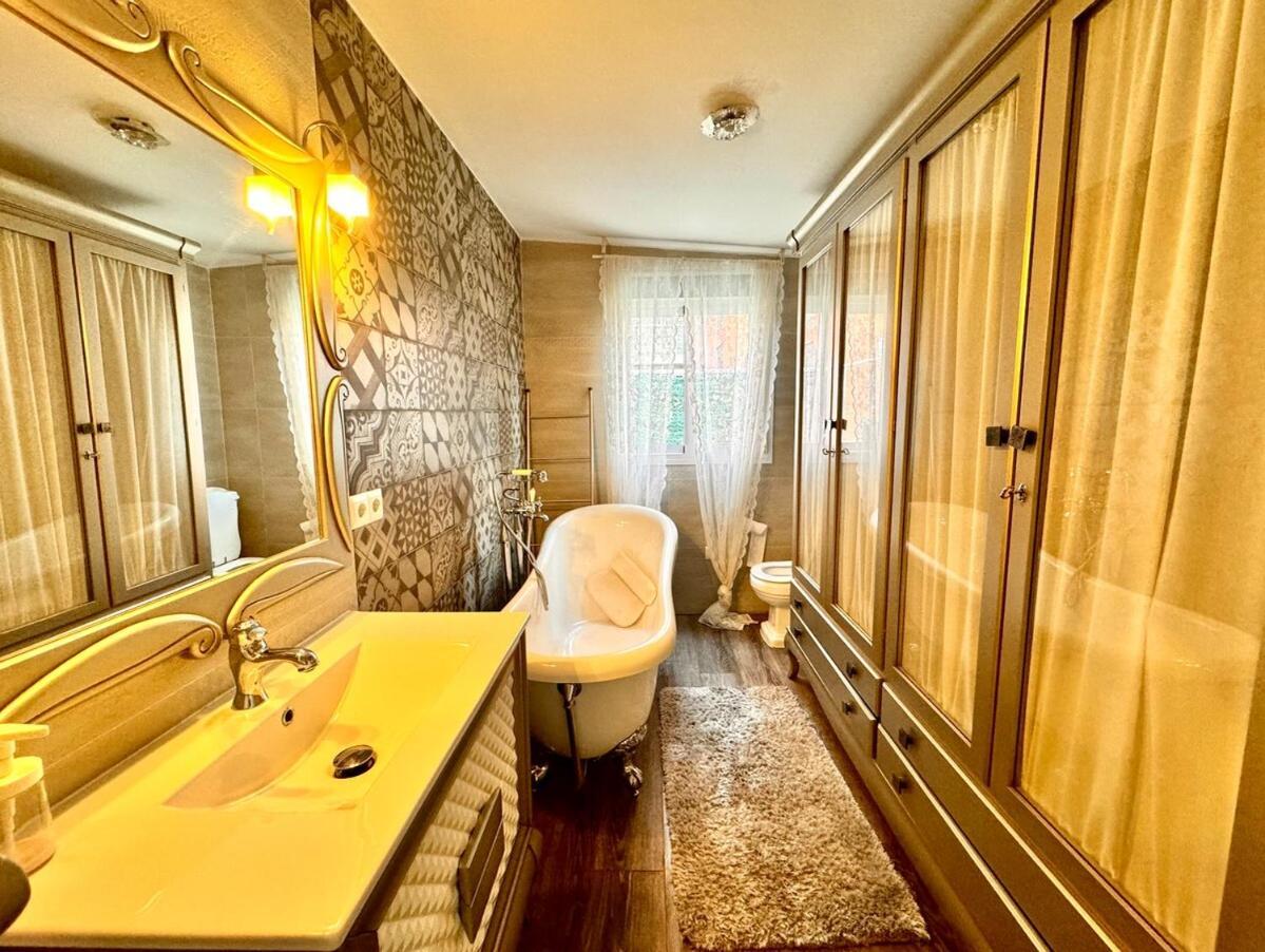 Vakantiehuis Spectacular 2-story Single-family